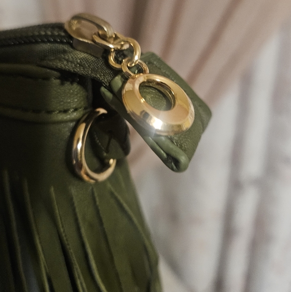 Olive Green Fringe Crossbody Bag - NWOT - Picture 6 of 7